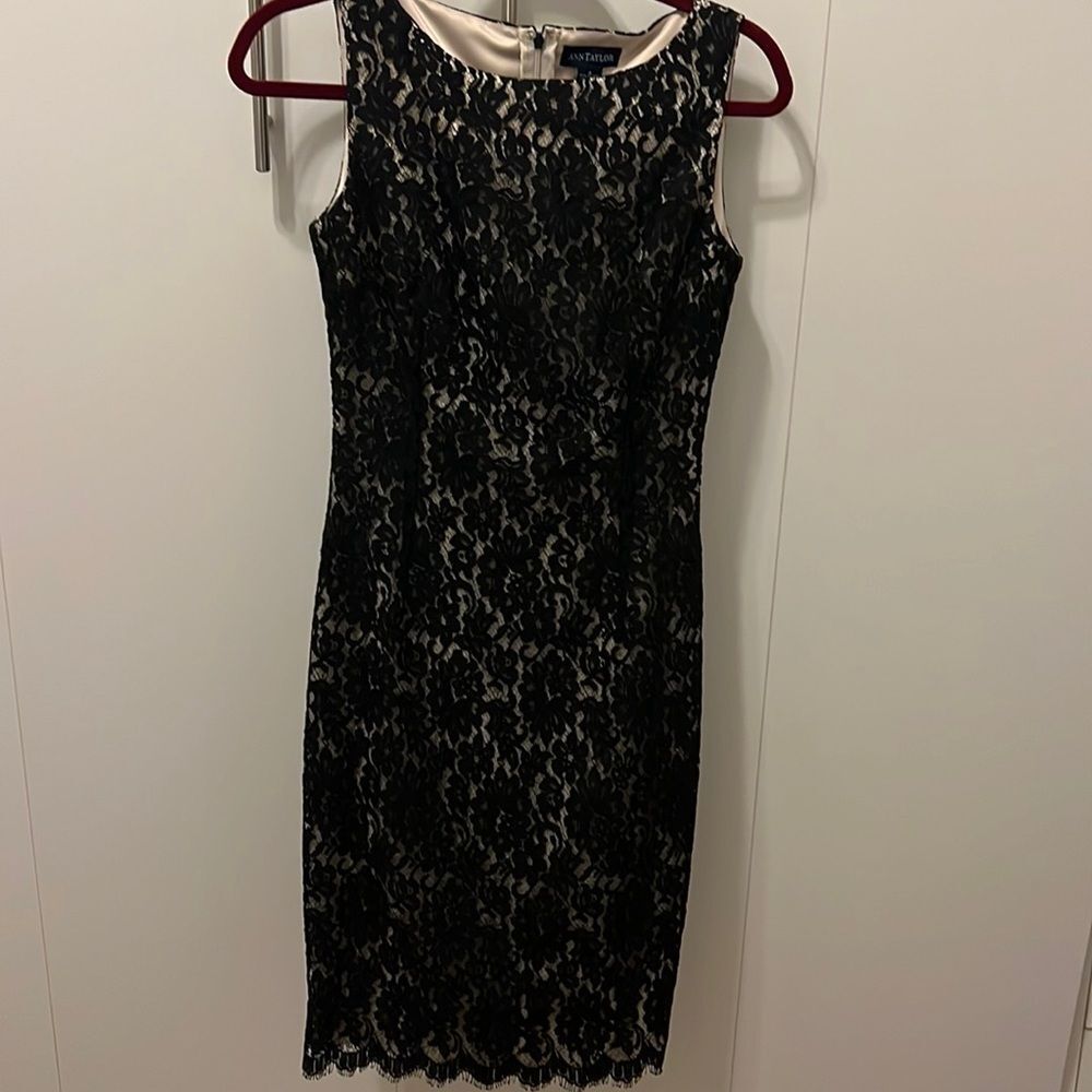 Ann Taylor new with tags lease dress perfect for holiday parties size 4